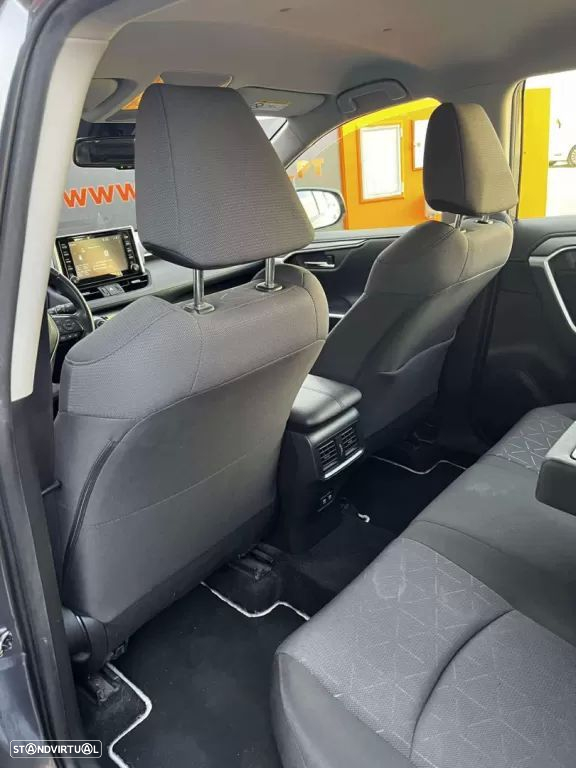 Toyota RAV4 2.5 HDF Comfort - 15