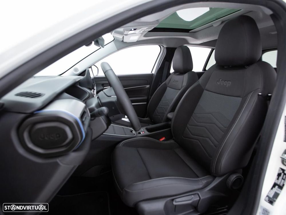 Jeep Avenger 54 kWh Summit - 10
