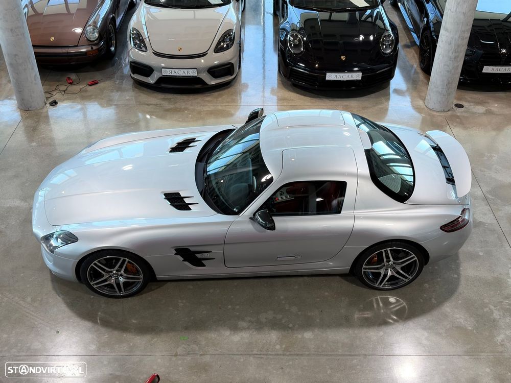 Mercedes-Benz SLS 63 AMG - 8