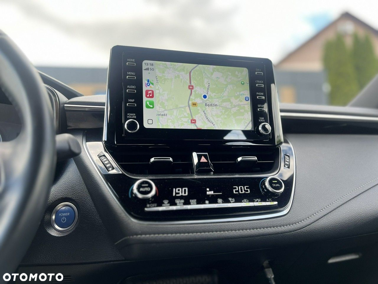 Toyota Corolla 2.0 Hybrid Comfort - 26