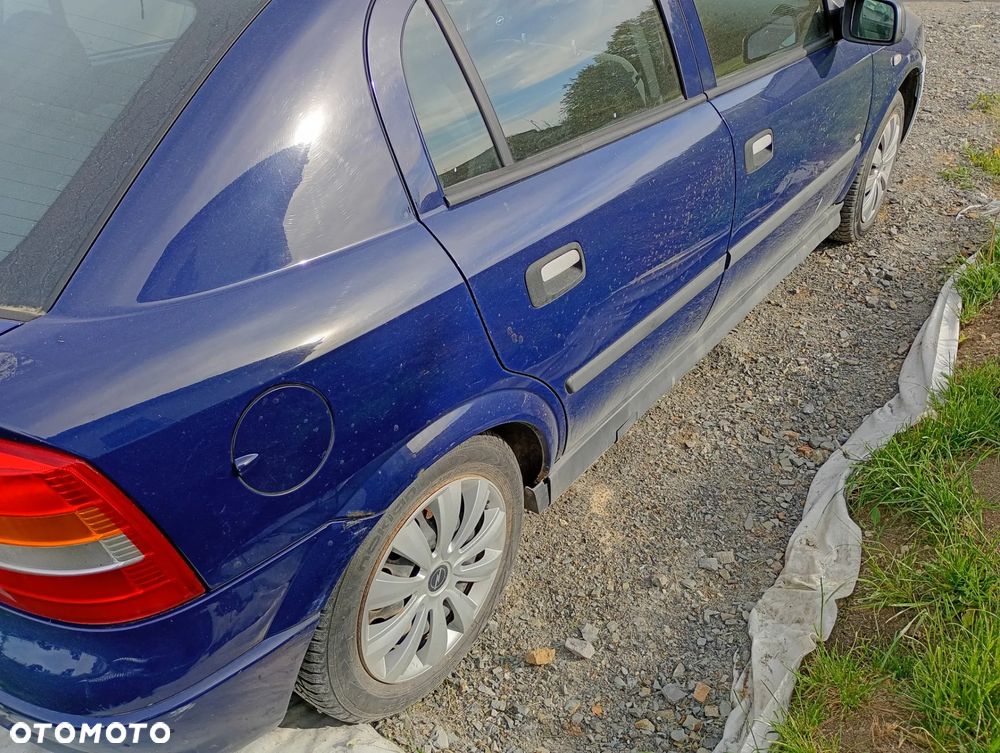 Opel Astra - 2