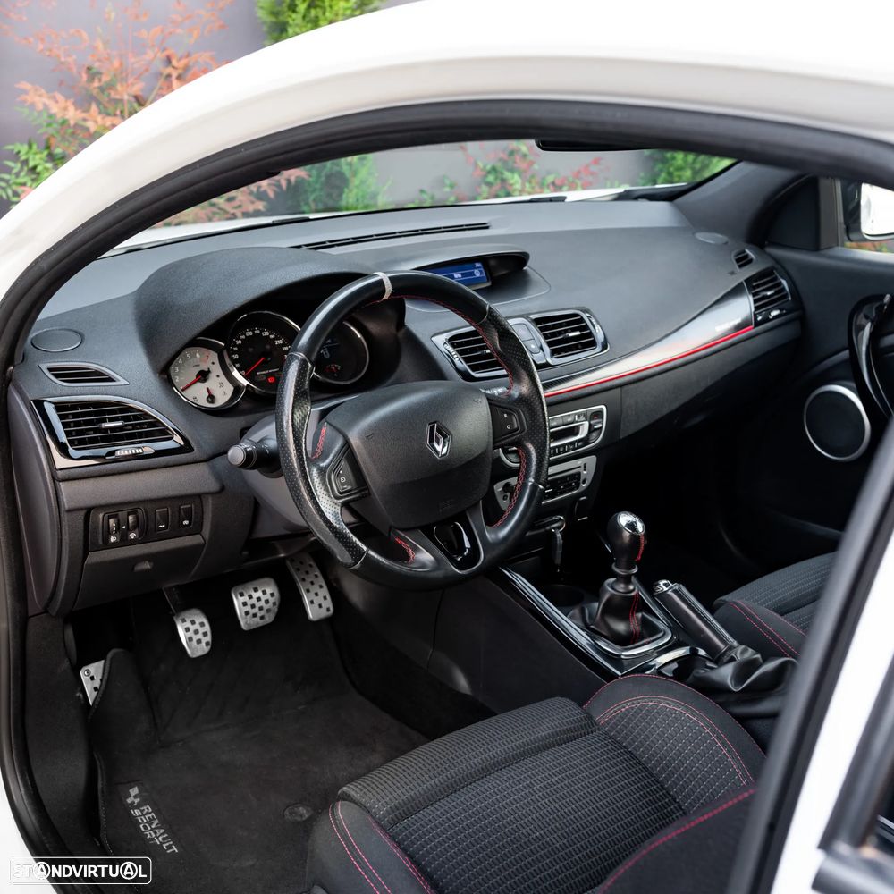 Renault Mégane Coupe TCe 265 R.S. Trophy - 8