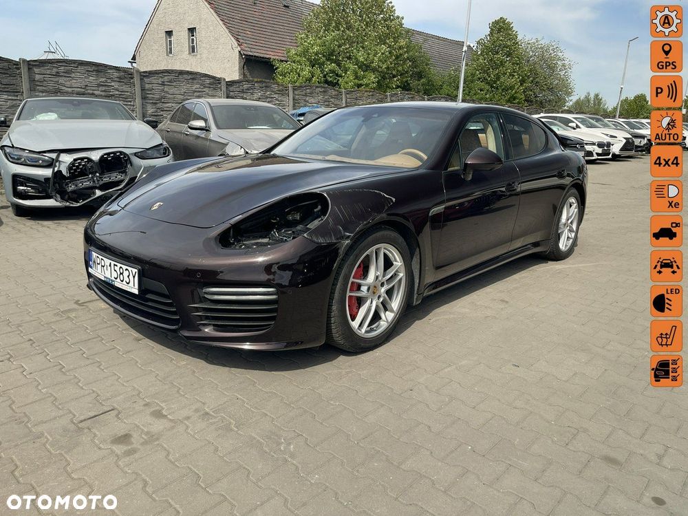 Porsche Panamera GTS PDK - 1