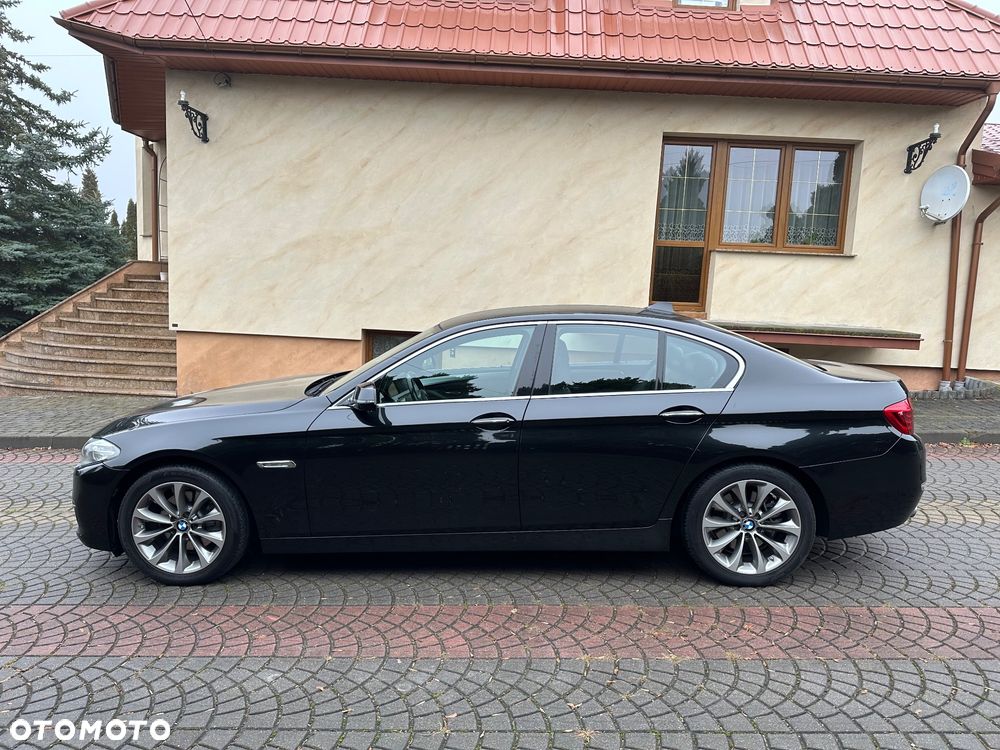 BMW Seria 5 520d xDrive Luxury Line - 11