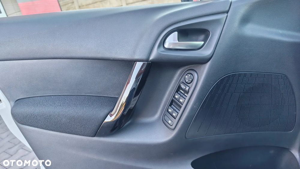 Citroën C3 Pure Tech e-VTi 82 ETG Exclusive - 35