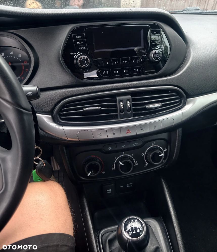 Fiat Tipo 1.4 16v Street - 11