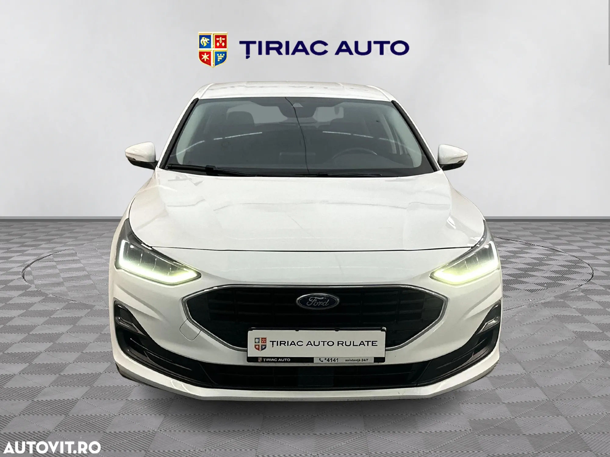 Ford Focus - 8