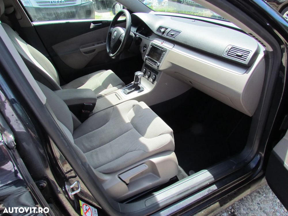 Volkswagen Passat 2.0 TDI DPF DSG Comfortline - 9