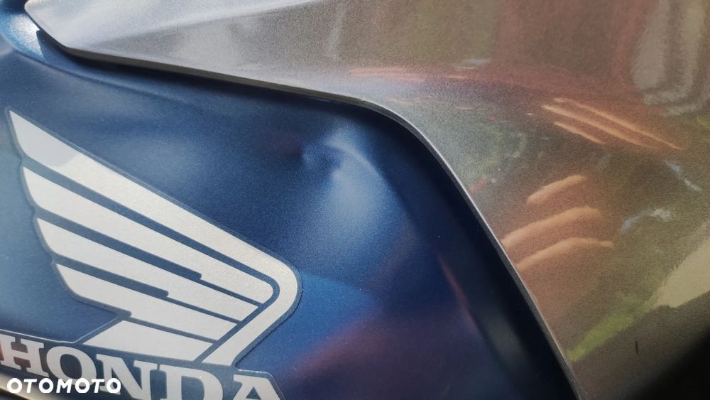 Honda CB - 23