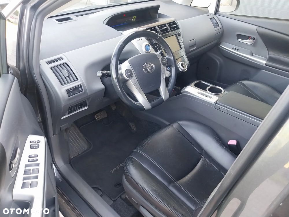 Toyota Prius+ - 11