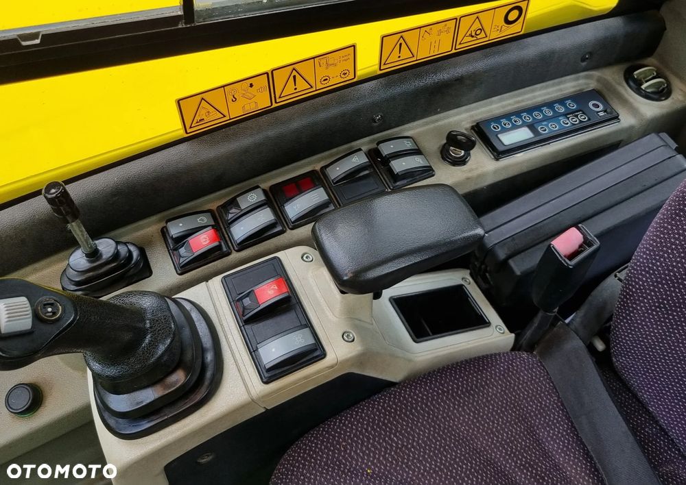 Wacker Neuson 6503-2 wersja7 Koparka kołowa 6,5t Nowe opony tylko 2025mtg jak nowa z Salonu 2015r import Norwegi! - 4