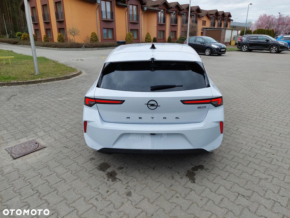 Opel Astra 1.2 T mHEV Business Edition S&S eDTC - 4