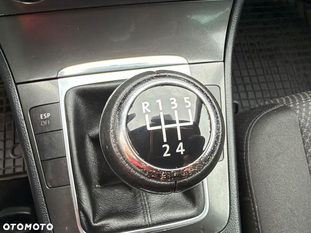 Volkswagen Passat - 10