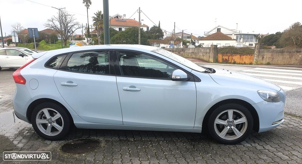 Volvo V40 1.6 D2 Eco Kinetic - 6