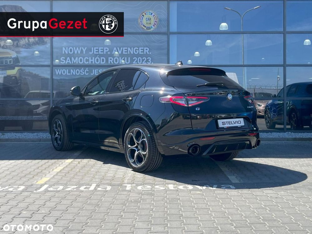 Alfa Romeo Stelvio - 3