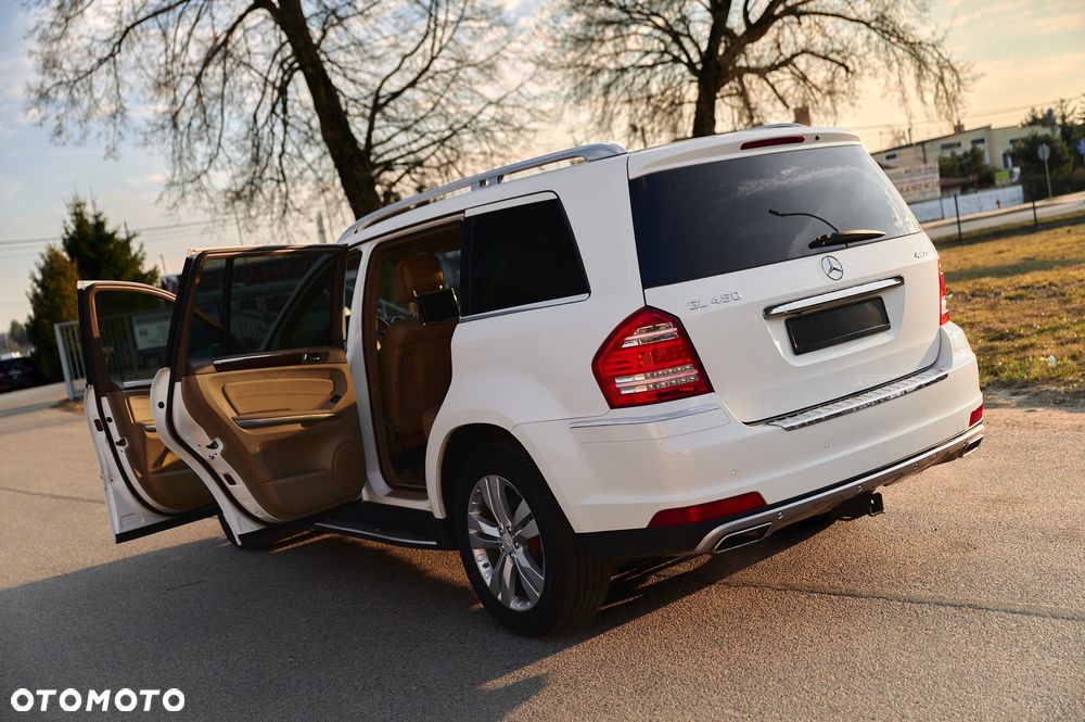 Mercedes-Benz GL 450 4Matic 7G-TRONIC - 22