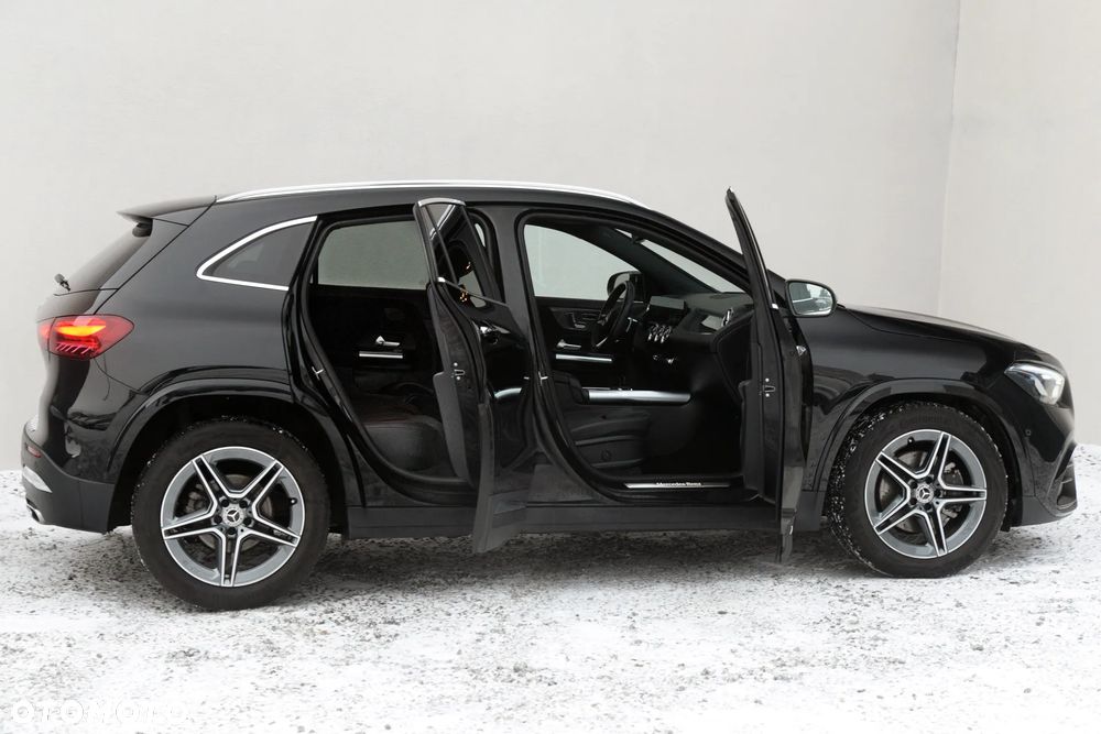 Mercedes-Benz GLA 200 d 4Matic 8G-DCT AMG Line - 23
