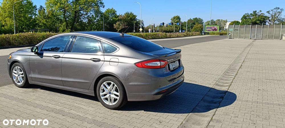 Ford Fusion - 5