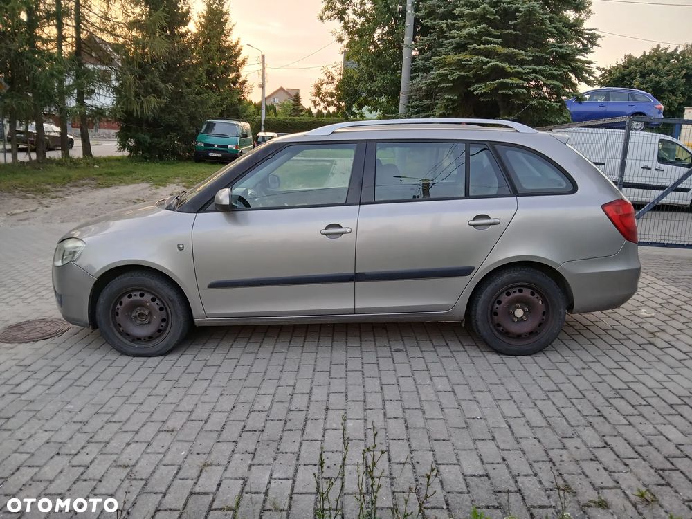 Skoda Fabia 1.2 HTP Classic - 2