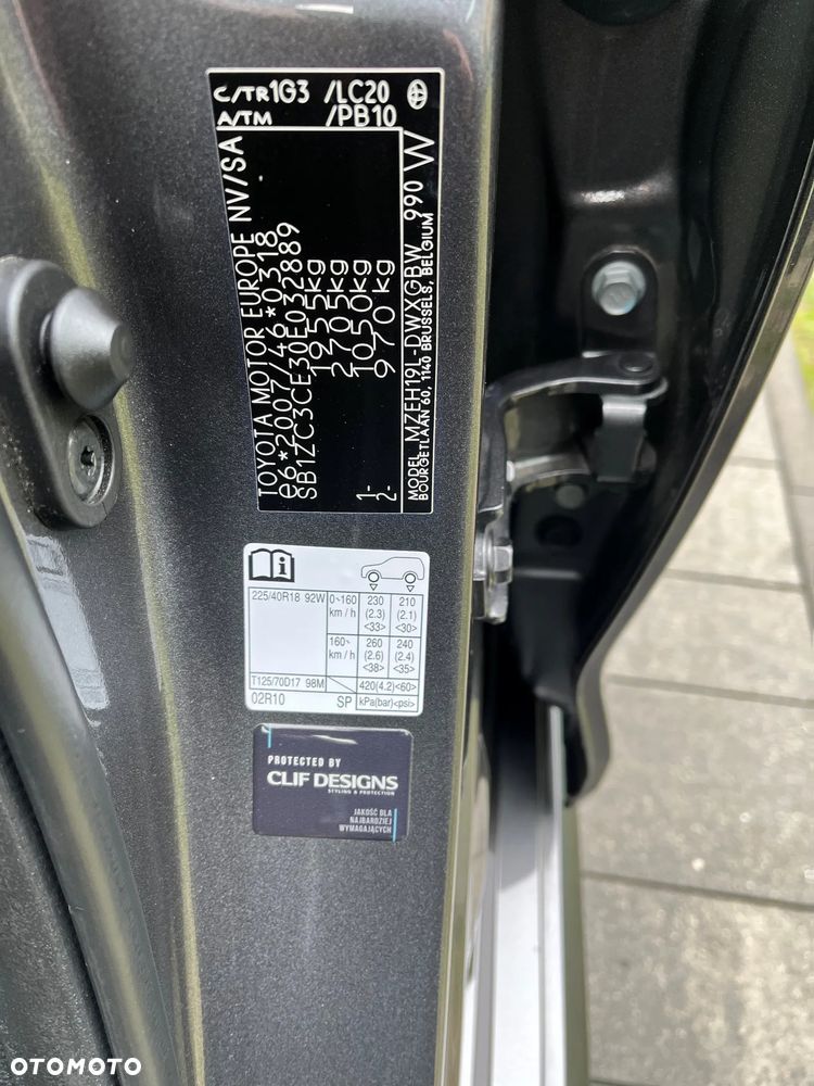 Toyota Corolla 2.0 Hybrid Executive - 17