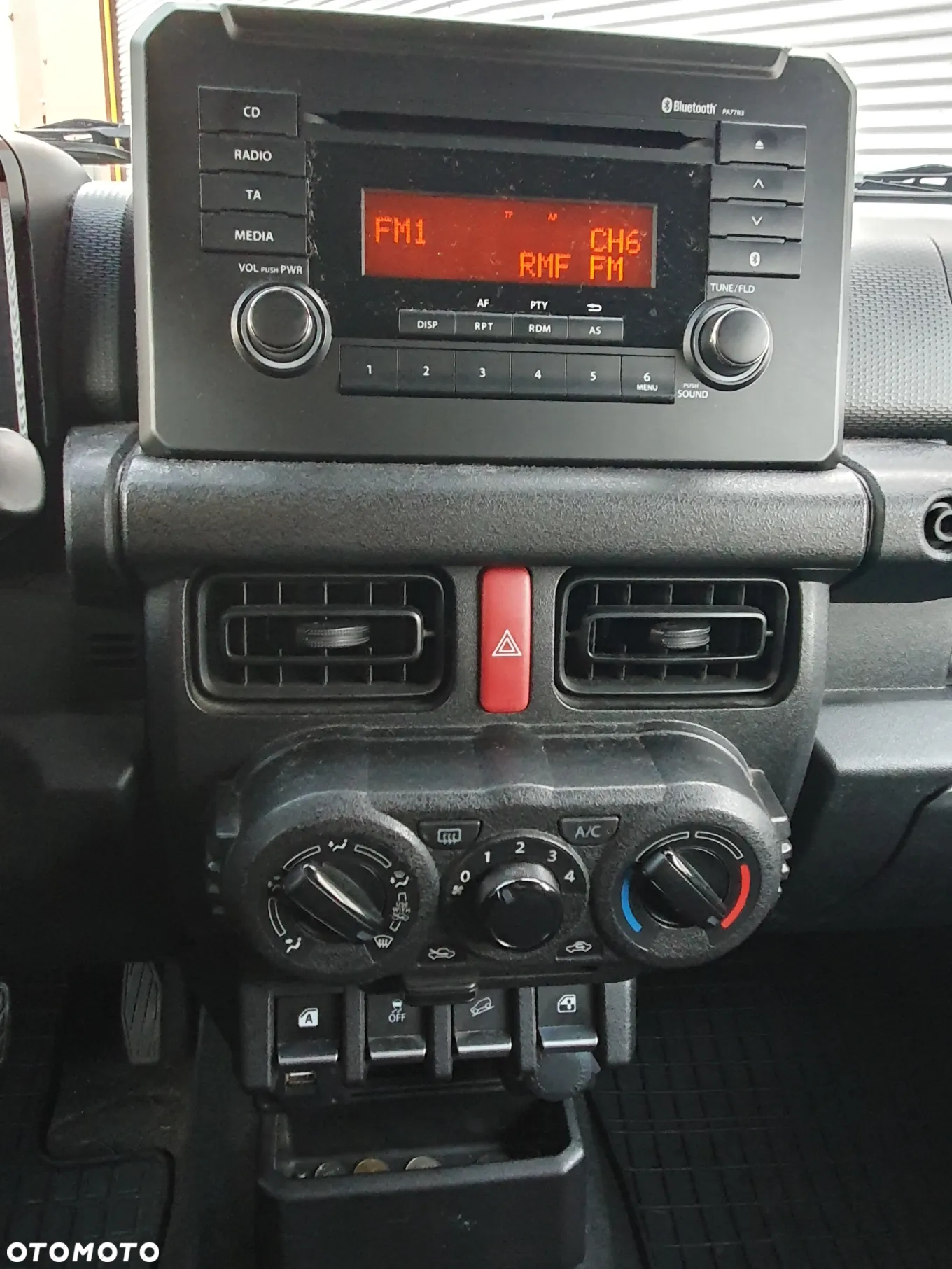 Suzuki Jimny 1.5 Elegance - 8
