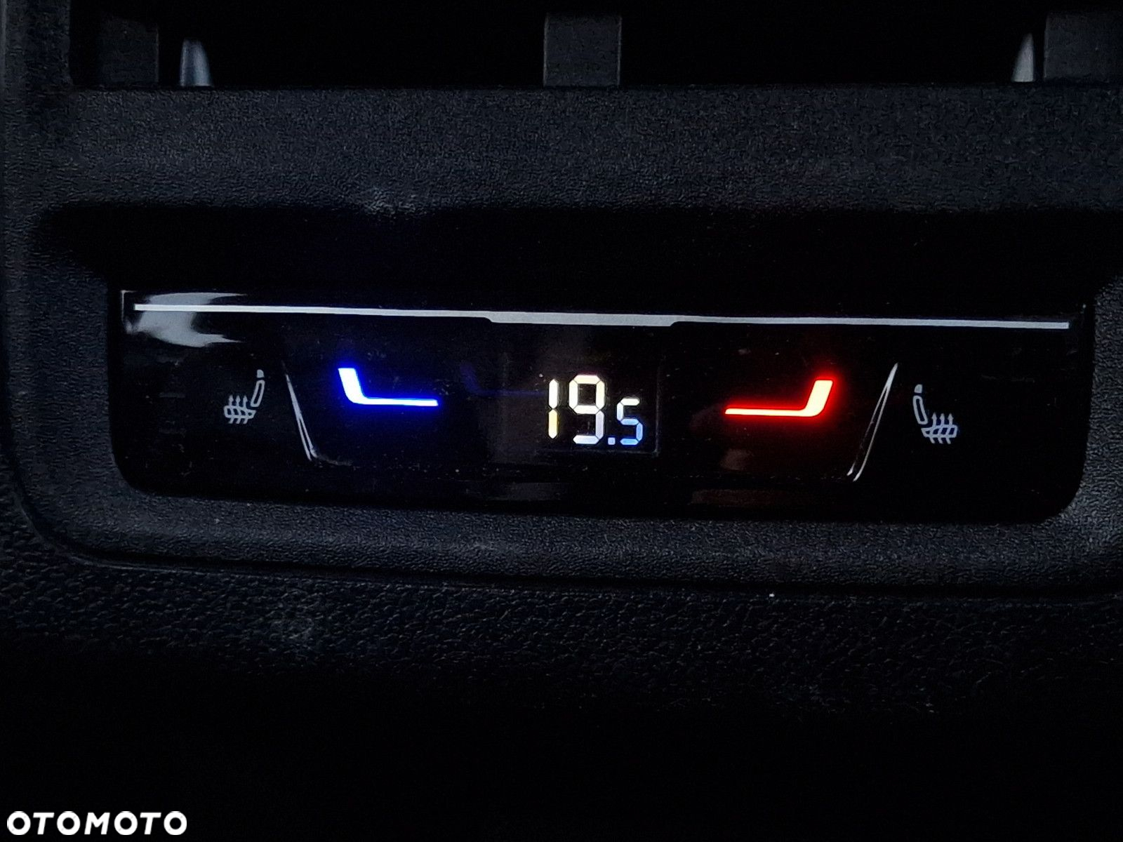 Volkswagen Golf VIII 2.0 TSI Style DSG - 18