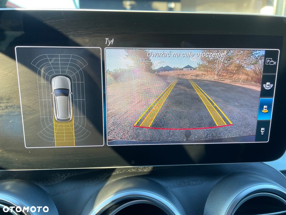 Mercedes-Benz Klasa C 300 9G-TRONIC - 25