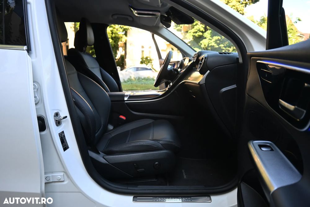 Mercedes-Benz GLC 300 e 4MATIC PHEV - 22