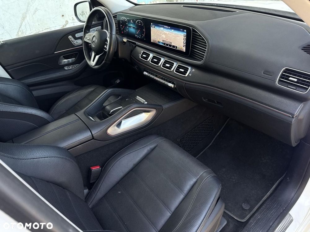 Mercedes-Benz GLE - 21