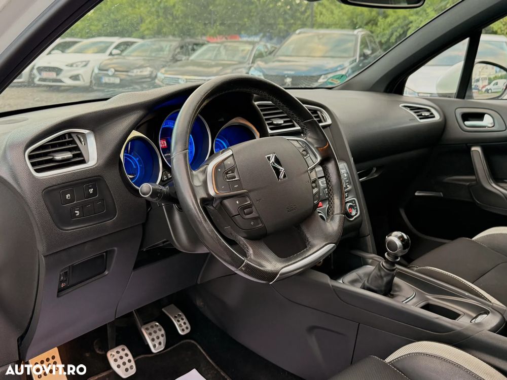 Citroën DS4 HDi 110 Chic - 18