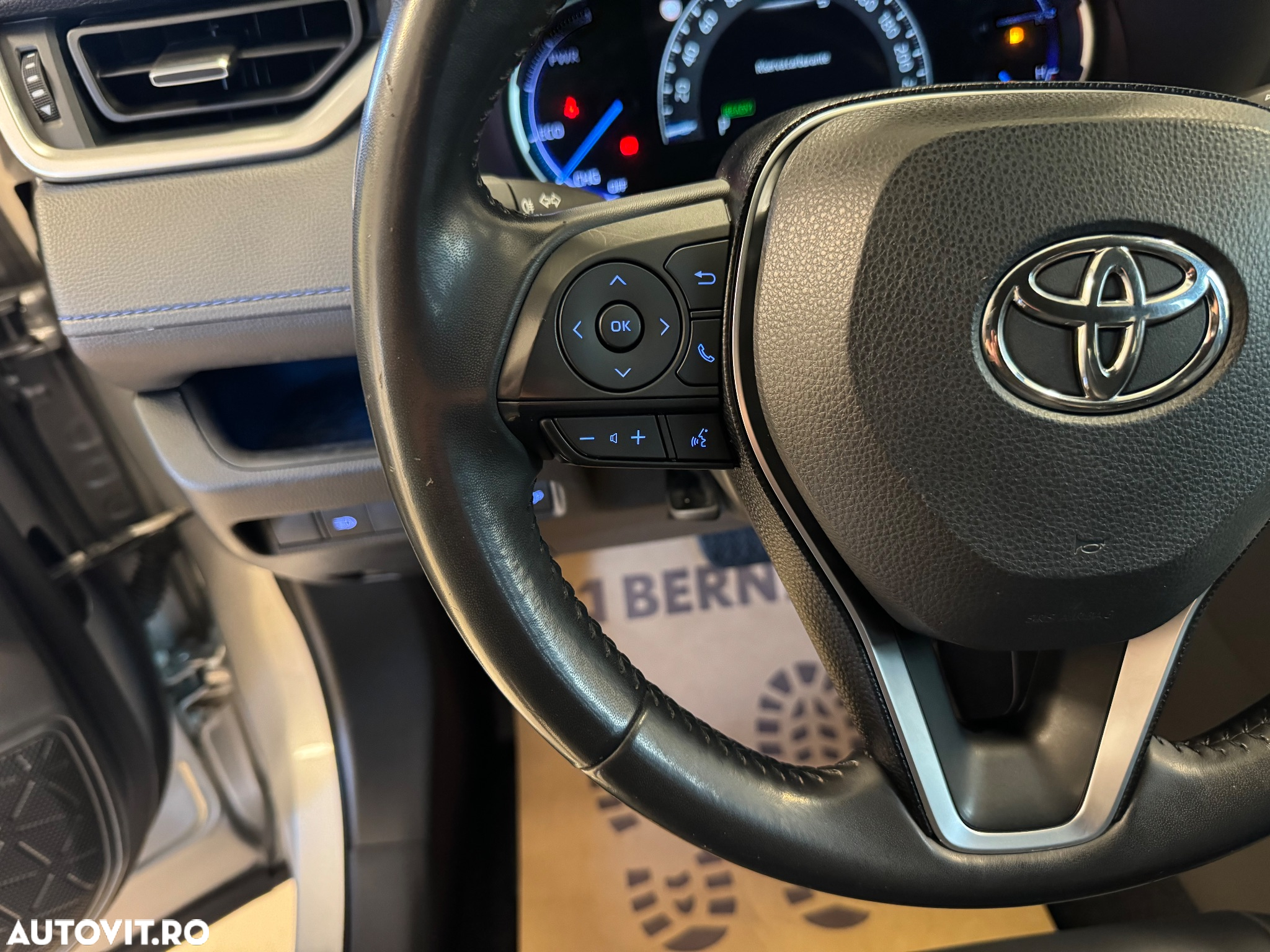 Toyota RAV4 - 9