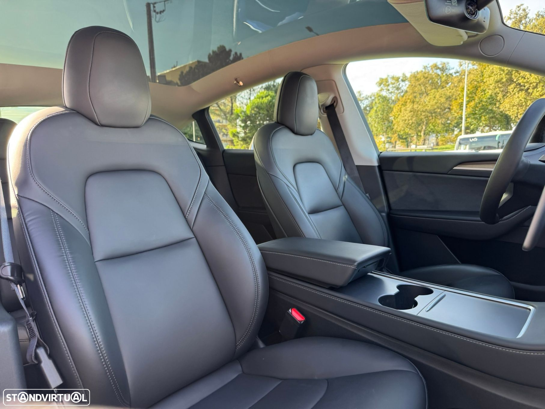 Tesla Model Y Long Range Tração Integral - 19