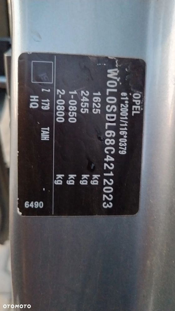 Opel Corsa 1.2 16V Cosmo - 20
