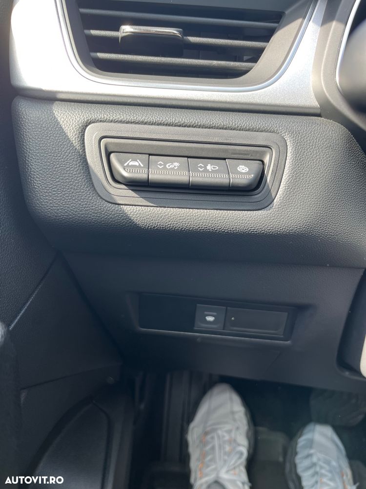 Renault Captur 140 EDC MHEV Techno - 22