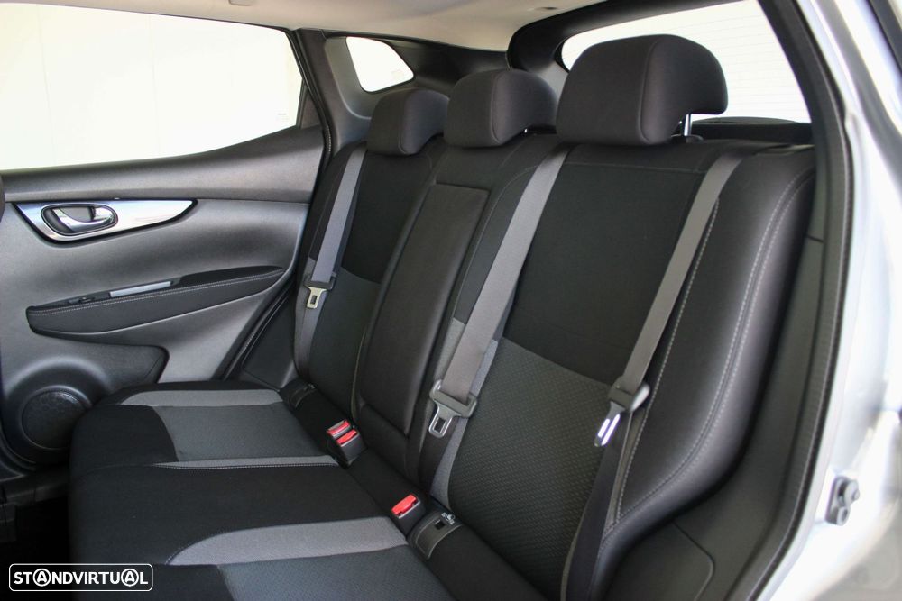 Nissan Qashqai 1.5 dCi N-Connecta - 39