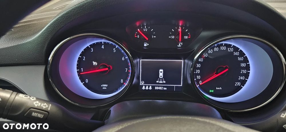 Opel Astra 1.4 Essentia - 11