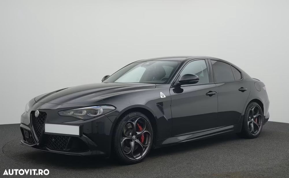 Alfa Romeo Giulia 2.9 V6 Bi-Turbo AT8 Quadrifoglio