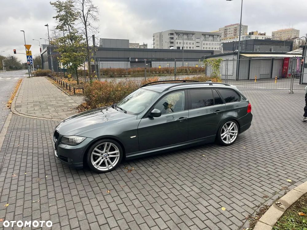 BMW Seria 3 320d DPF Touring - 3