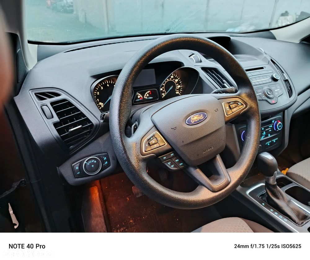 Ford Escape 1.5 EcoBoost AWD SE - 3