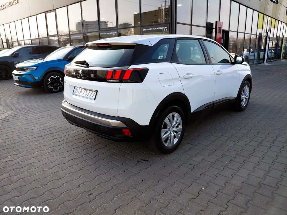 Peugeot 3008 1.2 PureTech Allure S&S EAT6 - 4
