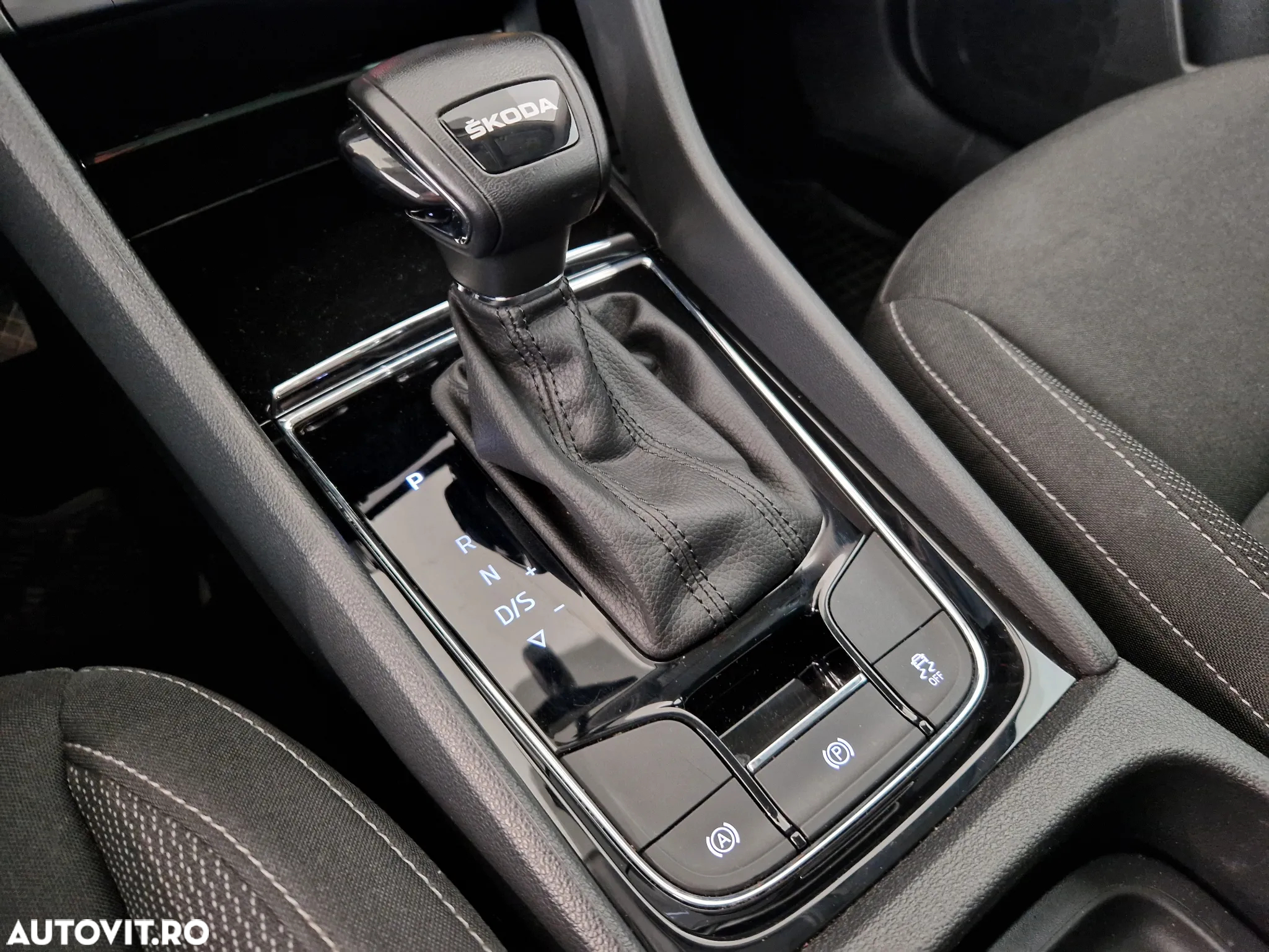 Skoda Karoq 1.5 TSI DSG Ambition - 25