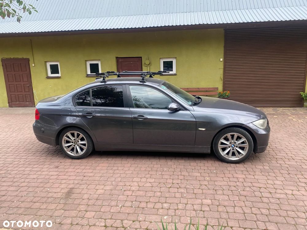 BMW Seria 3 320i - 2