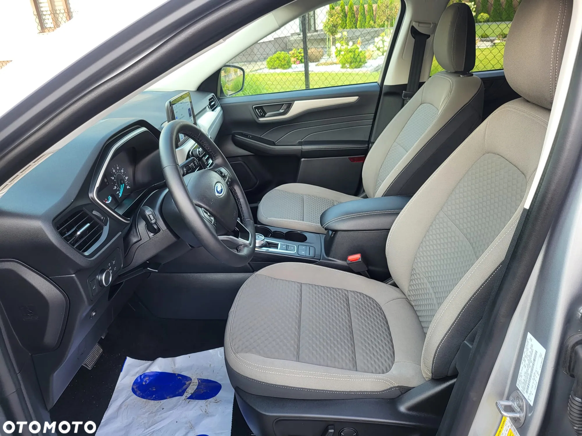Ford Kuga - 25
