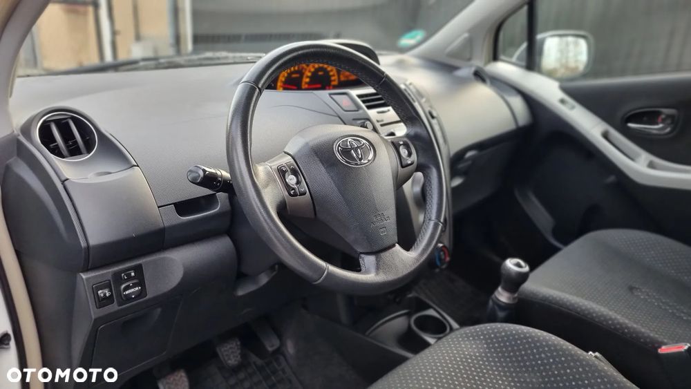 Toyota Yaris 1.0 VVT-i Edition - 10