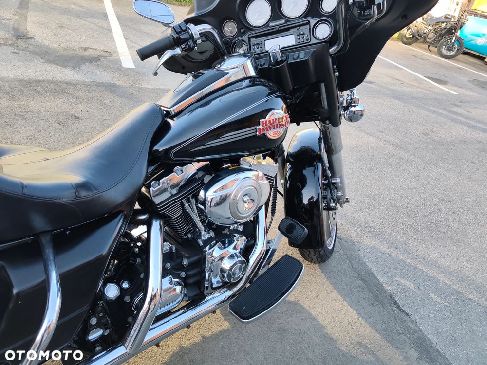 Harley-Davidson Touring Electra Glide - 16