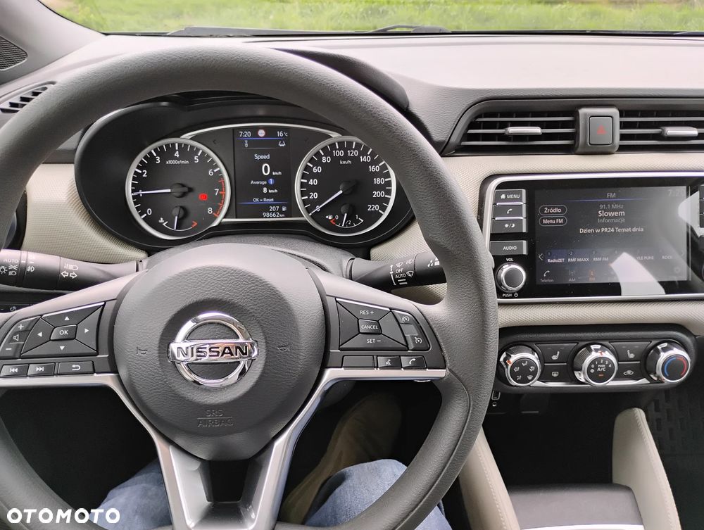 Nissan Micra 1.0 Visia Plus - 35