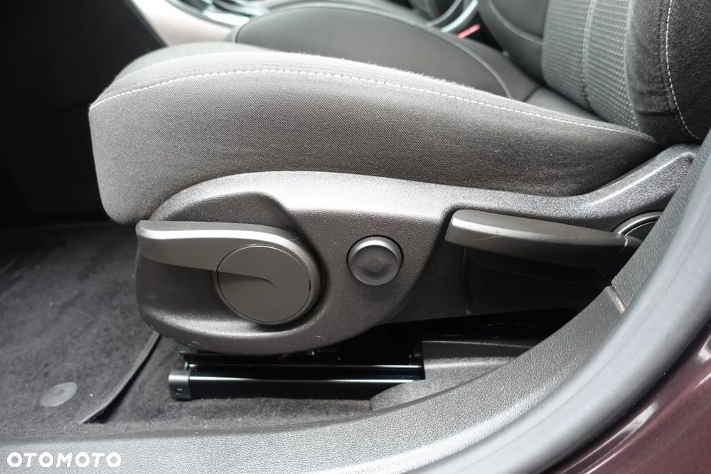 Opel Astra 1.6 Turbo Sports Tourer Automatik - 23