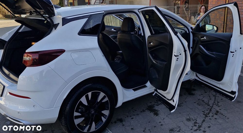Opel Grandland X 1.2 T GPF Edition Business Pack S&S - 4