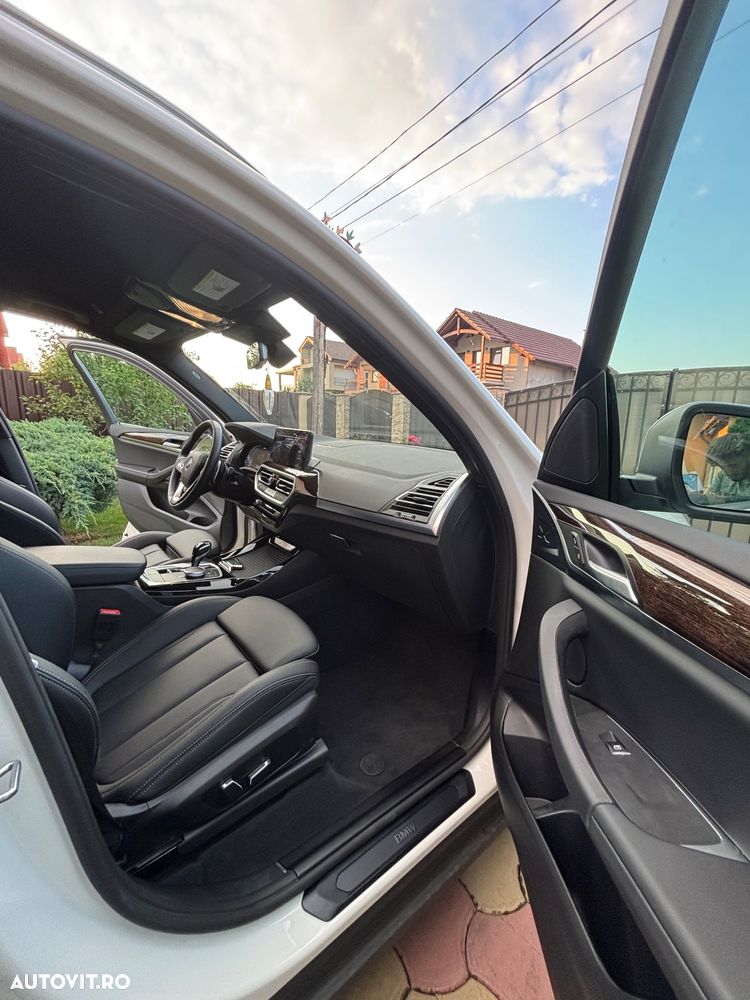 BMW X3 xDrive30e AT PHEV - 11