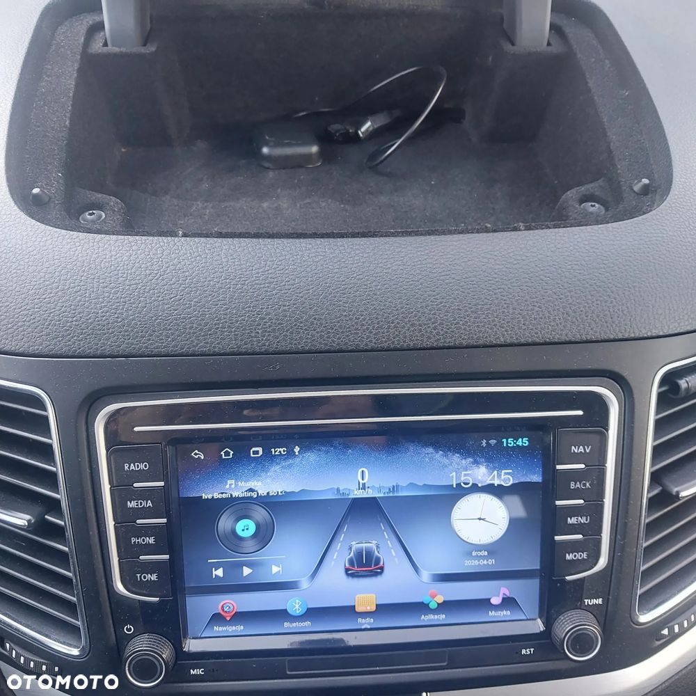 Volkswagen Sharan 2.0 TDI DSG BlueMotion Technology Comfortline - 11